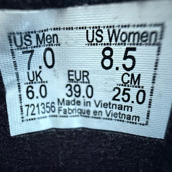 Vans Old Skool MTE Black/Camo All-Weather Sneakers - Men 7/ Wmns 8.5 VN0A348F2TI - Picture 8 of 8